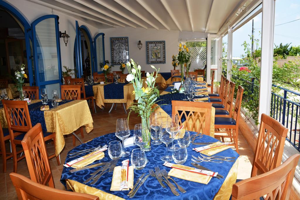 Hotel Ristorante Mediterraneo Faro San Vito Lo Capo Exterior photo